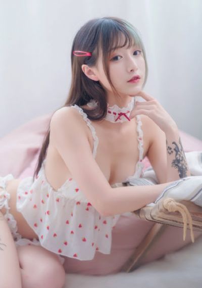 欧美骚货女人_电影在线观看免费