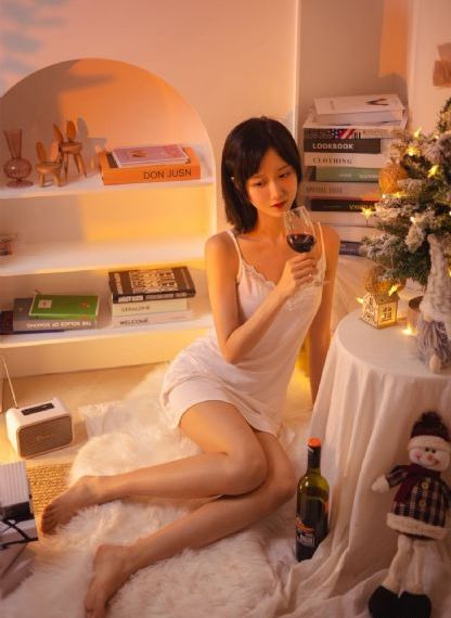 欧美主播玩蛇视频_1080高清迅雷在线观看