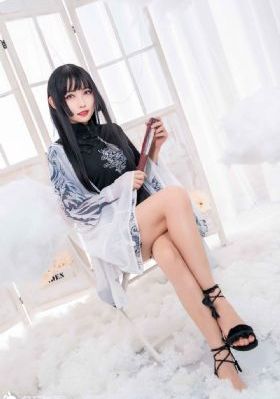 欧美女生牛仔裤_BD英语完整在线观看