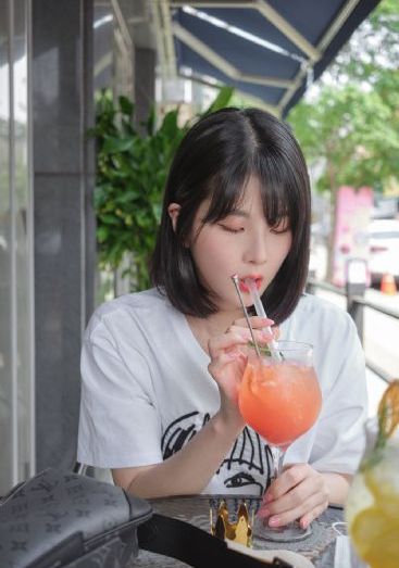 欧美气质美女qq头像_BD韩语电影在线看