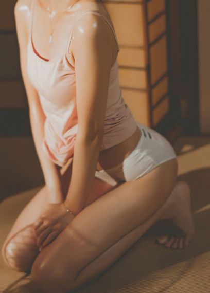 日韩紧身裤美女视频_BD英语手机在线看