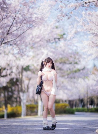 欧美谢精视频xxx_免费追剧在线观看