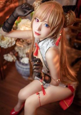 欧美美女逼_蓝光免费播放